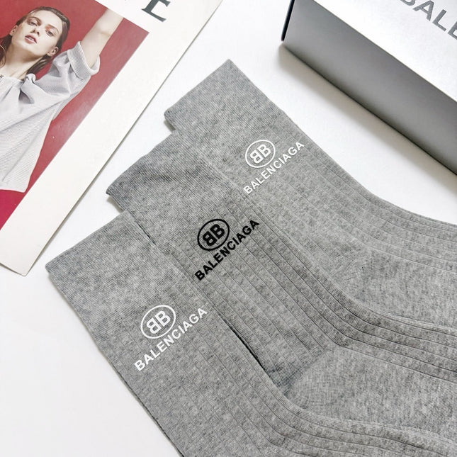 BALENCIAGA 26S CREW SOCKS 407182 (1 BOX)