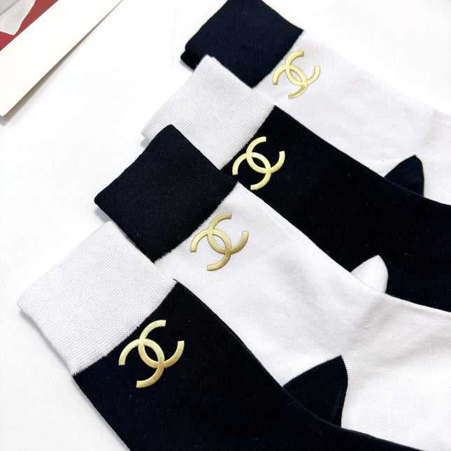 CHANEL 26S CREW SOCKS 408726 (1 BOX)