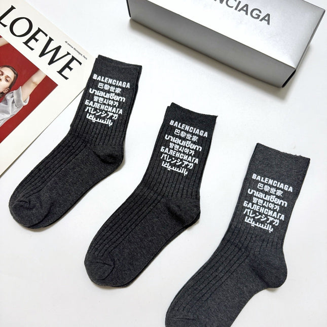 BALENCIAGA 26S CREW SOCKS 408738 (1 BOX)