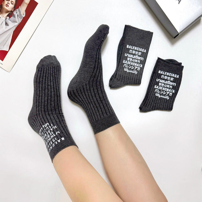 BALENCIAGA 26S CREW SOCKS 408738 (1 BOX)