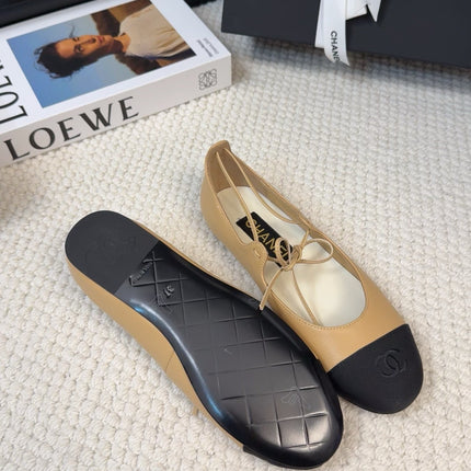 FLAT MARY JANE PUMPS IN SUN YELLOW LAMBSKIN MIX BLACK FABRIC