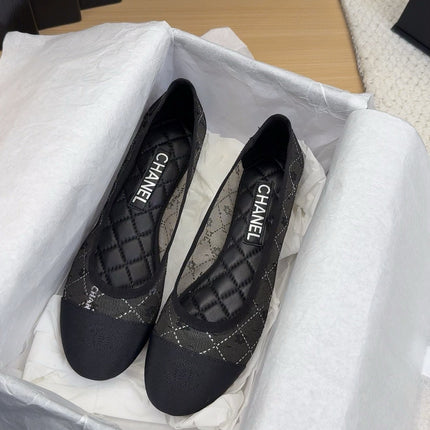BALLET FLAT IN BLACK FABRIC AND MESH