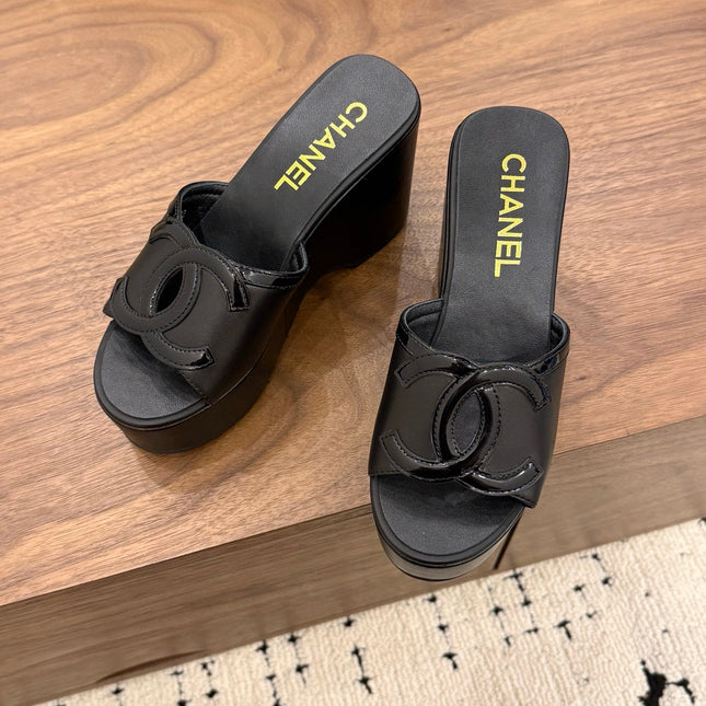 CHANEL 26S WEDGE SANDALS 95 MM IN BLACK CALFSKIN STYLE 1