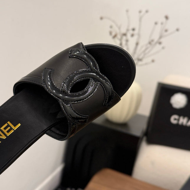 CHANEL 26S WEDGE SANDALS 95 MM IN BLACK CALFSKIN STYLE 1