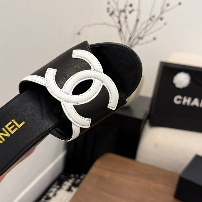 CHANEL 26S WEDGE SANDALS 95 MM IN BLACK CALFSKIN