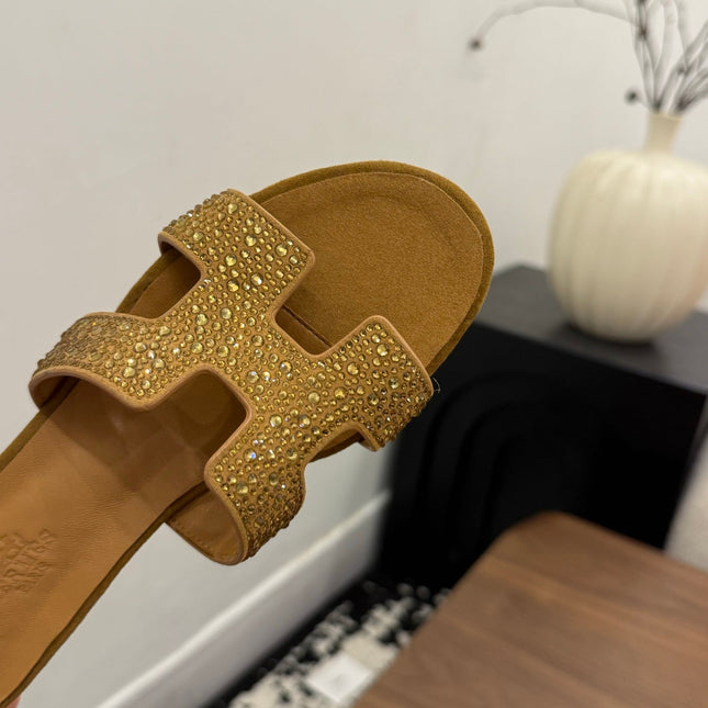 HM 26S OASIS SANDAL IN GOLDEN BROWN SUEDE WITH CRYSTALS