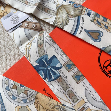 HERMES 26S SCARF 86 IN SILK 309639