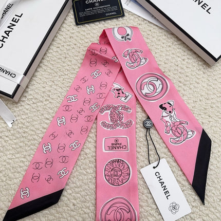 CHANEL 26S TWILLY SCARF 120 IN SILK 372648