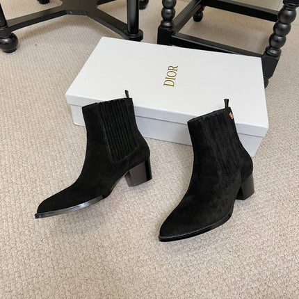 DIOR 26S BLOCK HEEL CHELSEA ANKLE BOOTS IN BLACK SUEDE