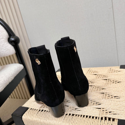 DIOR 26S BLOCK HEEL CHELSEA ANKLE BOOTS IN BLACK SUEDE