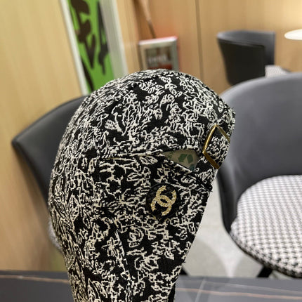 BAKER BOY CAP IN BLACK MIX WHITE FABRIC 431519