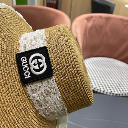 GUCCI 26S WIDE-BRIMMED STRAW HAT 253