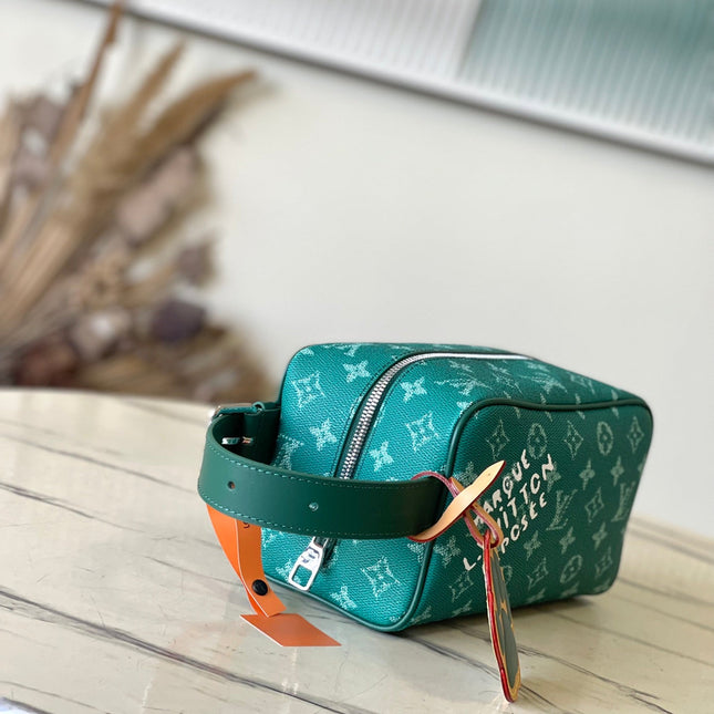 LOCKER DOPP KIT 28 IN GREEN MONOGRAM HERITAGE CANVAS
