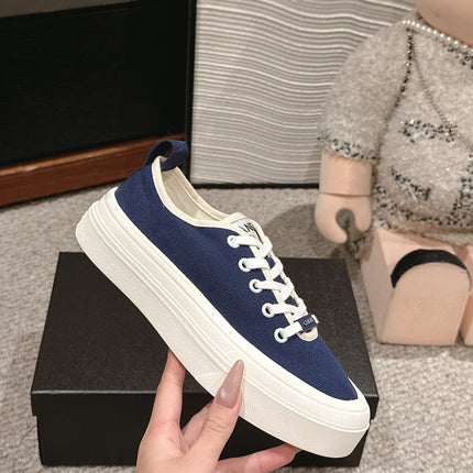 LACE-UP SNEAKERS IN NAVY BLUE CANVAS