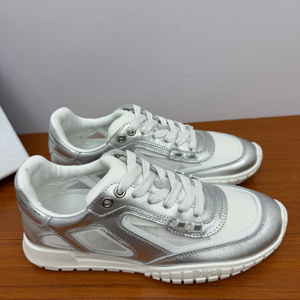 DIOR 26S SNEAKERS IN WHITE AND SILVER CALFSKIN AND MESH
