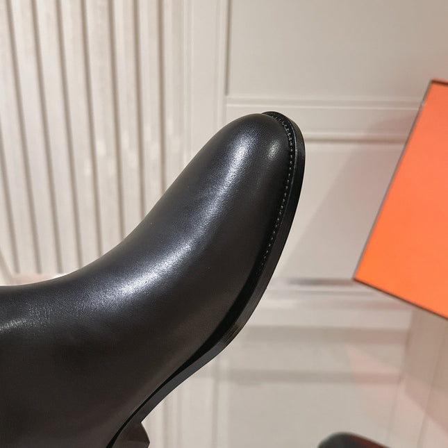 HM 26S TALL FLAT BOOTS IN BLACK OSTRICH LEATHER