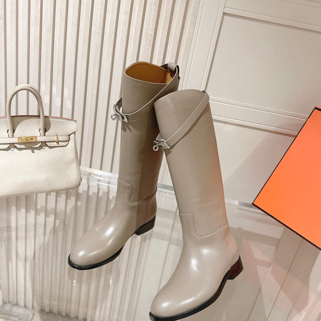 HM 26S TALL FLAT BOOTS IN GREYISH BEIGE CALFSKIN