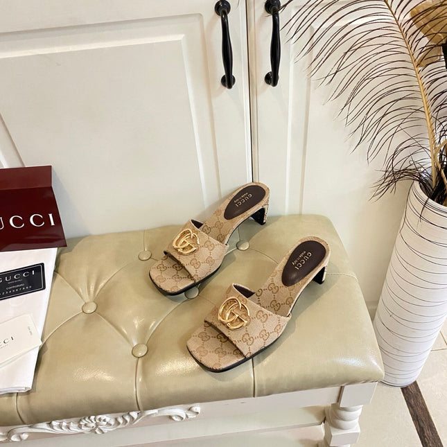 GUCCI 26S HIGH-HEELED SANDALS IN BEIGE CANVAS WITH GOLD HARDWARE