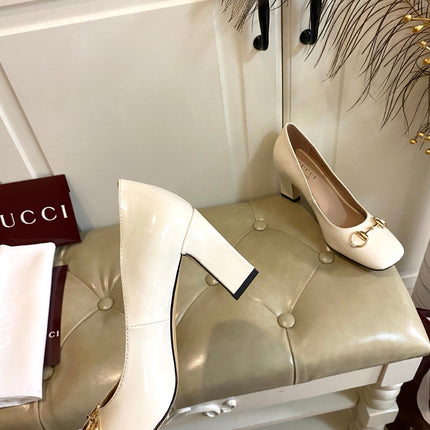GUCCI 26S HORSEBIT MID-HEEL PUMPS 75 MM IN CREAM WHITE CALFSKIN