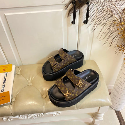 LV 26S WEDGE SLIDES 45 MM IN DARK BROWN MONOGRAM COATED CANVAS