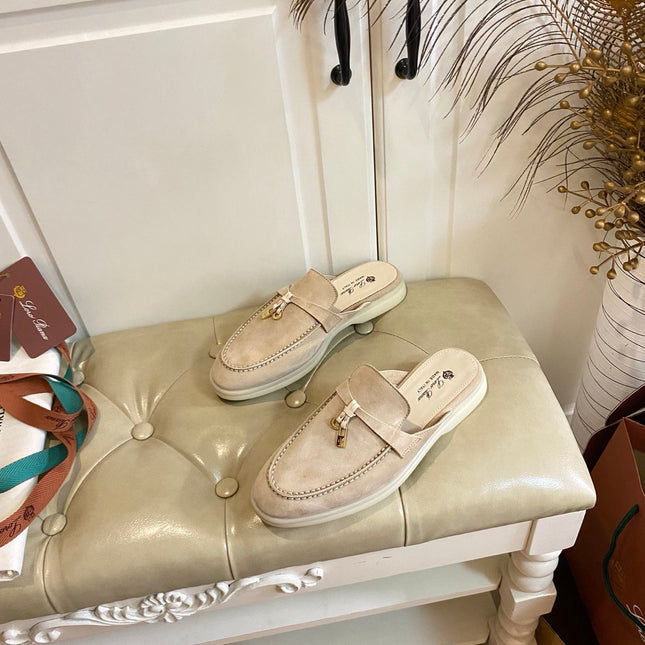 LP 26S LOCK CHARM MULES IN LIGHT BROWN SUEDE GOLD HARDWARE