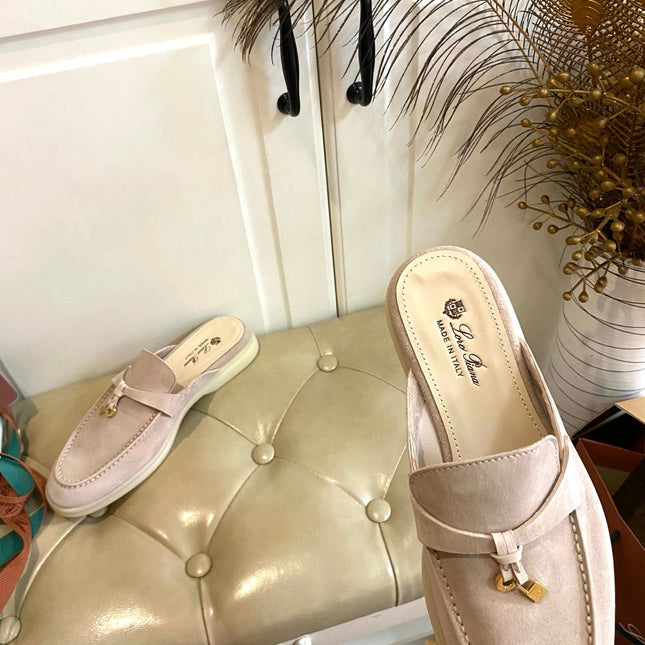 LP 26S LOCK CHARM MULES IN LIGHT PINK SUEDE GOLD HARDWARE