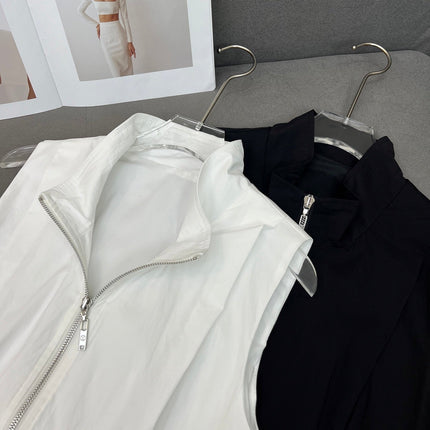 HIGH-NECK SLEEVELESS TOP WITH ZIP CLOSURE