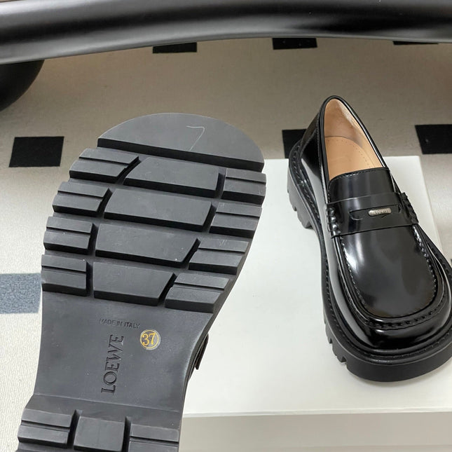 LOEWE 26S LOAFER IN BLACK PATENT CALFSKIN