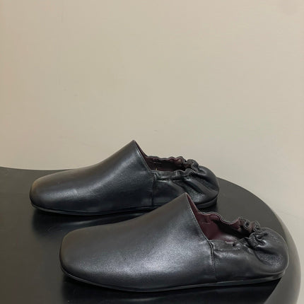 CELINE 26S ELASTIC-BACK FLAT SHOES IN BLACK LAMBSKIN