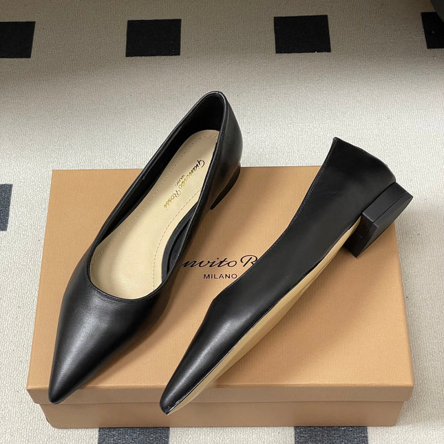 GIANVITO ROSSI 26S FLATS IN BLACK CALFSKIN