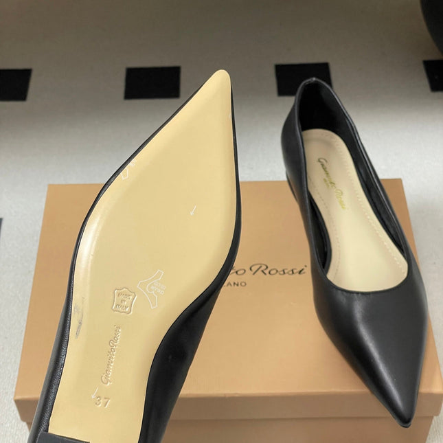 GIANVITO ROSSI 26S FLATS IN BLACK CALFSKIN