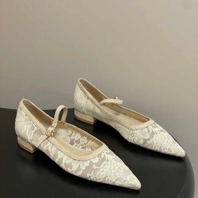 GIANVITO ROSSI 26S MARY JANE IN CREAM WHITE LACE