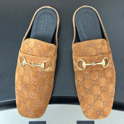 GUCCI 26S HORSEBIT LOAFER MULES IN MEDIUM BROWN SUEDE