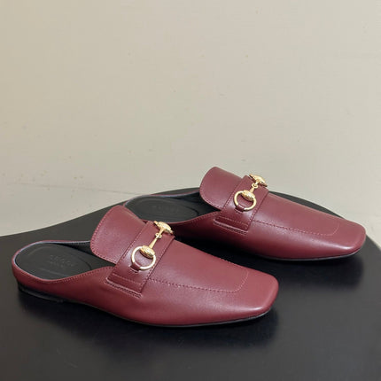 GUCCI 26S HORSEBIT LOAFER MULES IN RED CALFSKIN