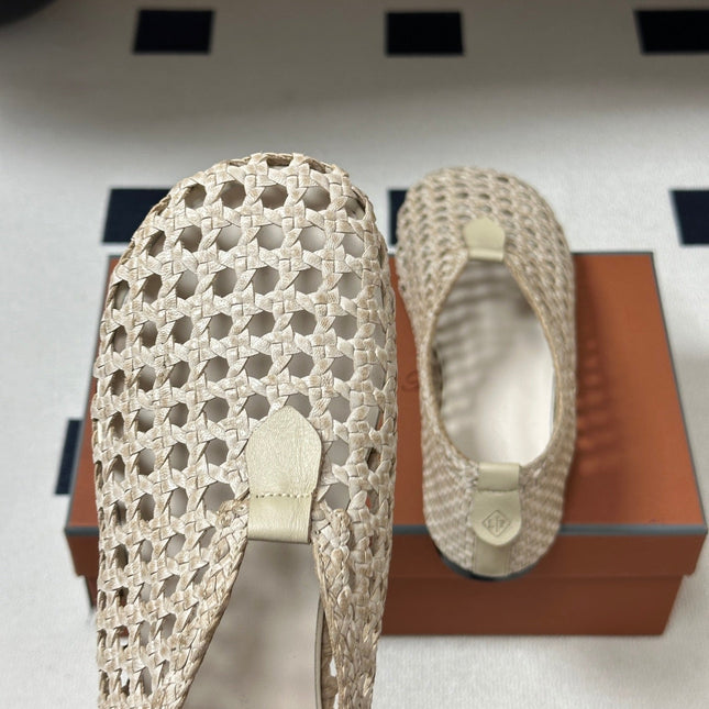 LP 26S BALLET FLATS IN CREAM WHITE CALFSKIN WITH BASKETWEAVE DESIGN
