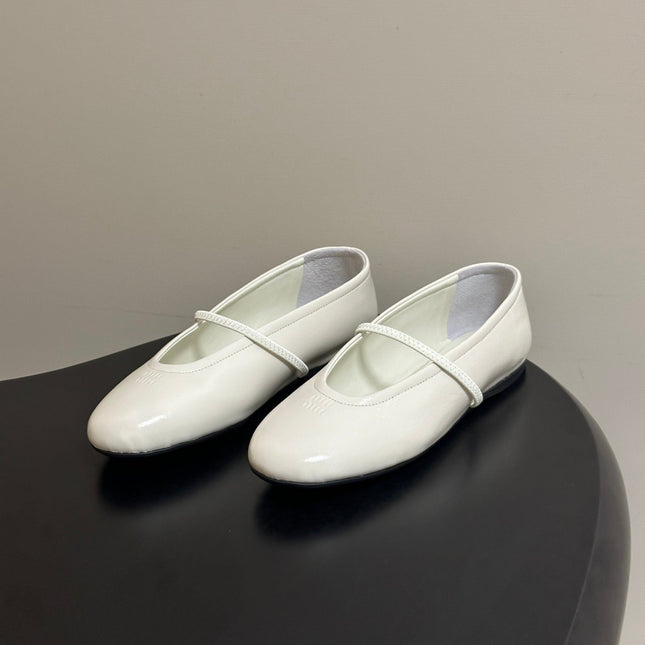 MIUMIU 26S BALLET FLATS IN WHITE LAMBSKIN