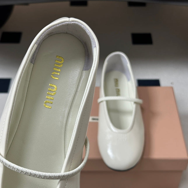 MIUMIU 26S BALLET FLATS IN WHITE LAMBSKIN