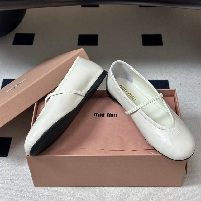 MIUMIU 26S BALLET FLATS IN WHITE LAMBSKIN