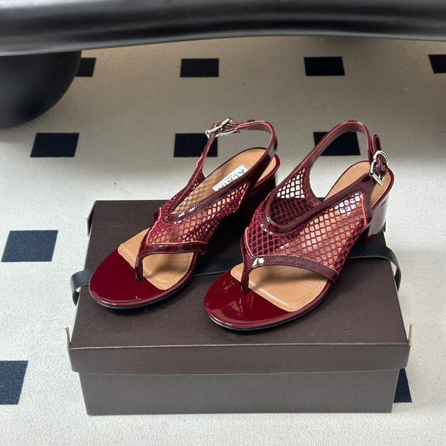 ALAIA 26S MESH THONG HEELS 55 MM IN BURGUNDY PATENT CALFSKIN