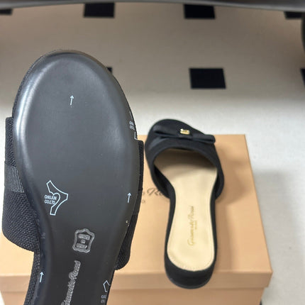 GIANVITO ROSSI 26S SLIDES IN BLACK FABRIC