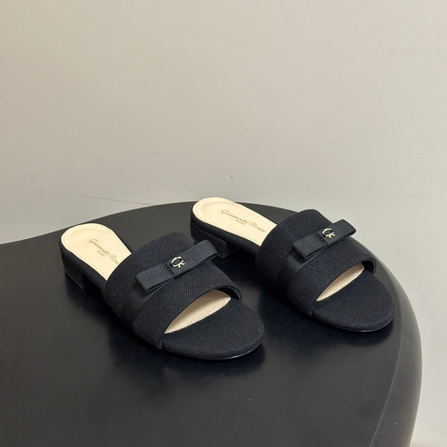 GIANVITO ROSSI 26S SLIDES IN BLACK FABRIC