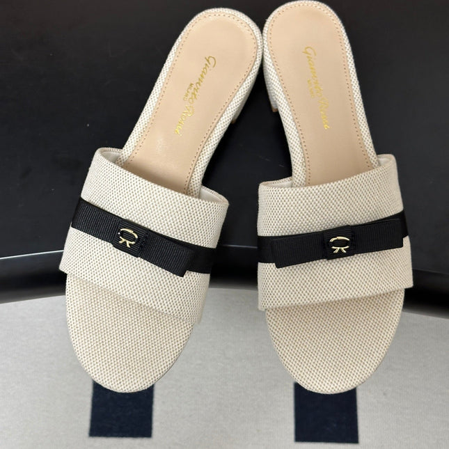 GIANVITO ROSSI 26S SLIDES IN LIGHT BEIGE AND BLACK FABRIC