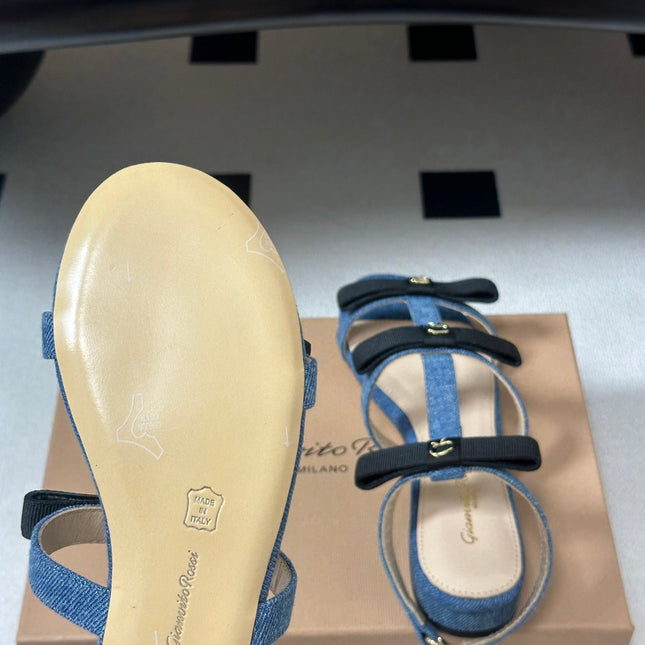 GIANVITO ROSSI 26S STRAPPY FLAT SANDALS IN BLUE DENIM AND BLACK FABRIC