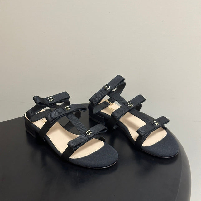 GIANVITO ROSSI 26S STRAPPY FLAT SANDALS IN BLACK FABRIC