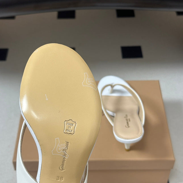 GIANVITO ROSSI 26S THONG HEEL SANDALS 70 MM IN WHITE CALFSKIN