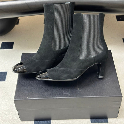 CHANEL 26S ANKLE BOOTS 60 MM IN BLACK SUEDE AND PATENT