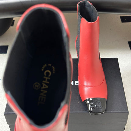 CHANEL 26S ANKLE BOOTS 60 MM IN RED CALFSKIN AND BLACK PATENT