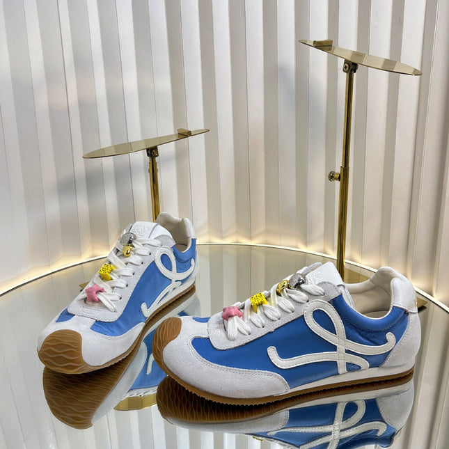 LOEWE 26S RUNNER 2.0 SNEAKERS IN WHITE SUEDE AND BLUE FABRIC