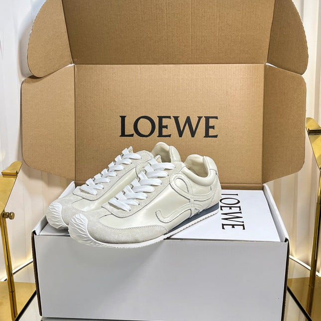 LOEWE 26S RUNNER 2.0 SNEAKERS IN OFF-WHITE CALFSKIN AND SUEDE