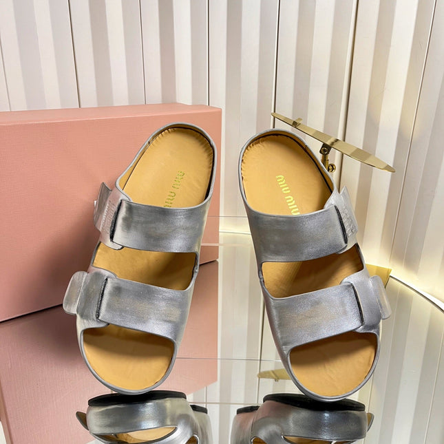 MIUMIU 26S DOUBLE-STRAP SLIDES IN SILVER CALFSKIN